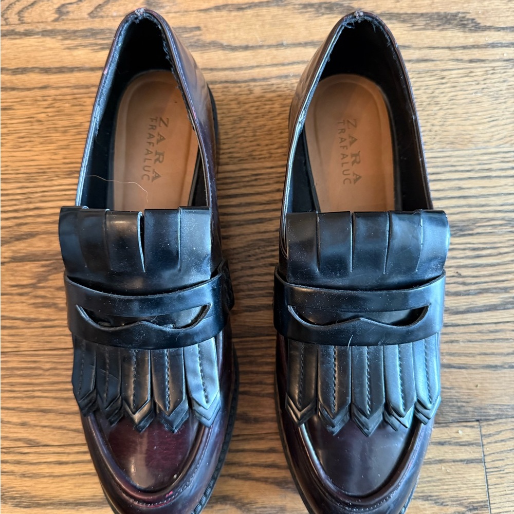Zara Black and Brown Slip-On Loafers with Fringe